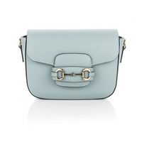 Сумка крос-боді шкіряна з широким ременем та великою пряжкою - блакитний